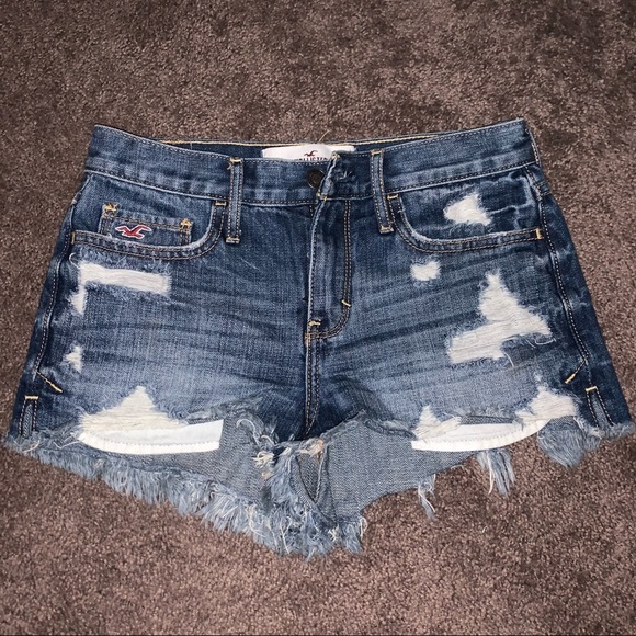 Hollister Shorts - Picture 1 of 3